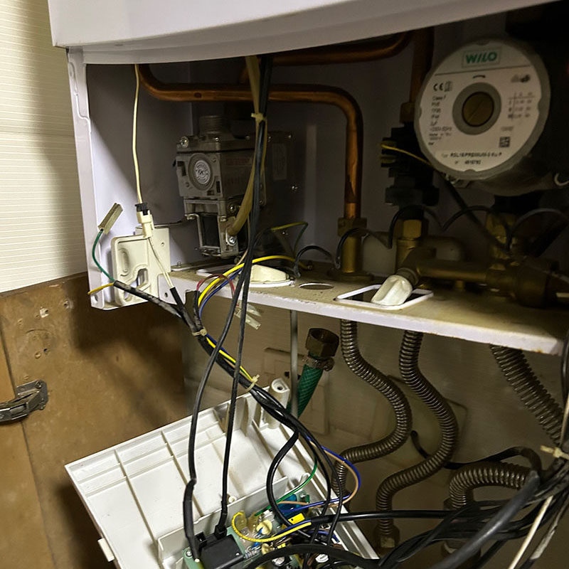 壁挂炉售后维修1